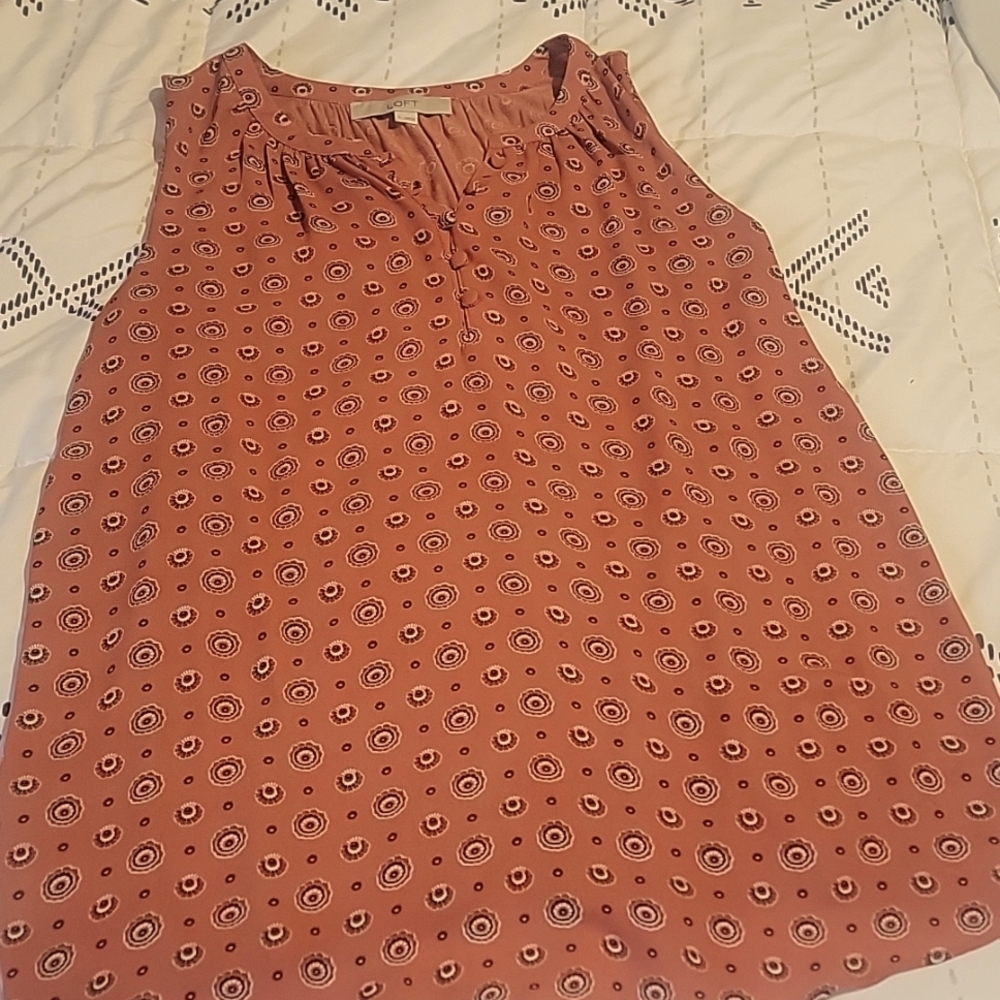 LOFT professional tank. Cute with jeans or for a day at the office.